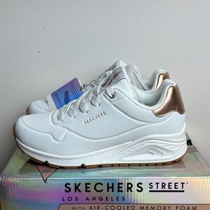 Skechers Women's White Sneakers Gold Accents Juno Level Player Sz 6.5